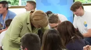 "Ласка Меркель" взорвала немецкие соцсети