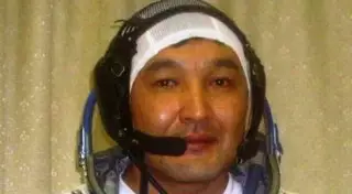 Космонавту Аимбетову изменили полетную должность