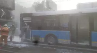 Автобус загорелся в Алматы