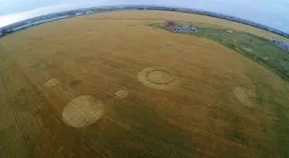 Загадочные круги появились на одном и том же поле в России спустя ровно 10 лет