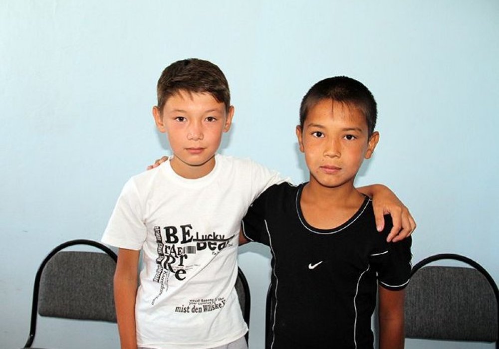 Ермахан Мадиров и Бейбарыс Кайроллаулы. Фото с сайта azh.kz
