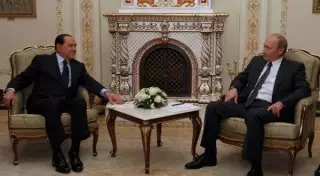 Путин предлагал Берлускони министерский пост в России - СМИ