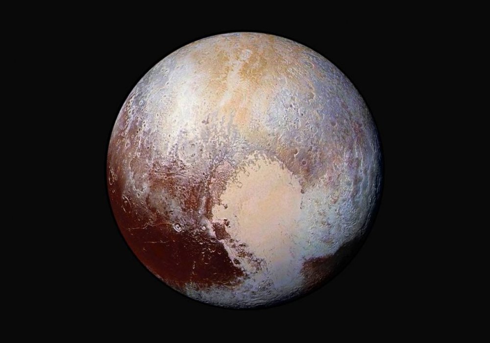 NASA продемонстрировало новые эксклюзивные снимки Плутона