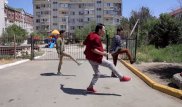 Пародист из Атырау снял свою версию клипа на хит Uptown Funk