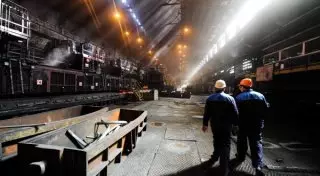 "АрселорМиттал Темиртау" сокращает сотрудникам зарплату на 25 процентов