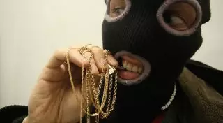 Три минуты понадобилось полицейским для раскрытия преступления в Таразе