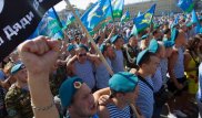 Российские десантники пообещали не бить геев в День ВДВ