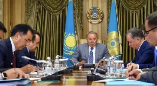 Нурсултан Назарбаев провел совещание в Акорде
