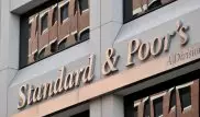 S & P ухудшило прогноз по рейтингу ЕС со стабильного до негативного