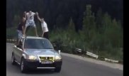 Водителя наказали за катание друзей на крыше авто в Алматы