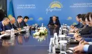 Назарбаев поручил правительству и акимам всемерно экономить средства