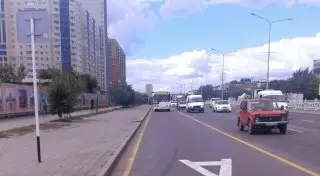 В Астане приоритет движения на дороге отдали общественному транспорту