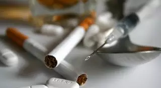 За появление в общественных местах под воздействием наркотиков предлагают наказывать в РК