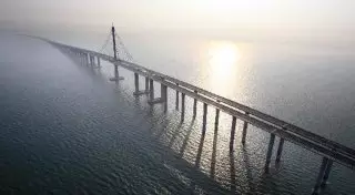 Китай планирует построить мост через Каспий из Казахстана в Азербайджан