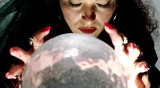 За "снятие порчи" мошенница из Атырау осуждена на 5 лет