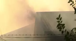 Пожар в Алматы произошел в мебельном цехе