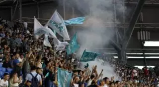 Фанаты "Астаны" организовали шествие до стадиона перед матчем с АПОЭЛом