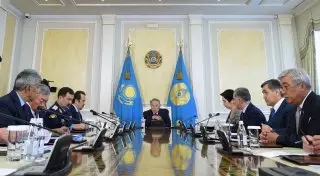 Назарбаев провел оперативное заседание Совета безопасности