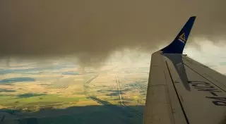 "Эйр Астана" повысит тарифы на международные рейсы на 25 процентов