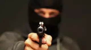 Вооруженная банда грабила магазины в Астане