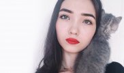 Казахстанская модель Айя Шалкар представила дебютную коллекцию