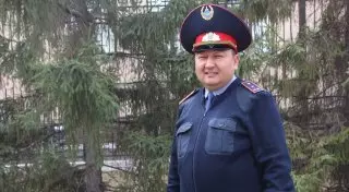 Полицейский принял роды на посту в Астане