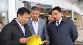 Аким Джаксыбеков проверил готовность новых школ в Астане