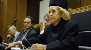 Главой переходного правительства Греции впервые стала женщина