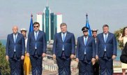 Михаила Саакашвили высмеяли за нелепый костюм
