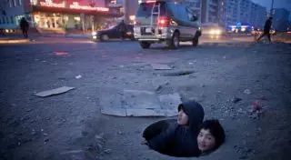 Девять современных подземных общин