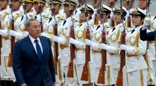 Президент Казахстана назвал Китай "самой великой державой"