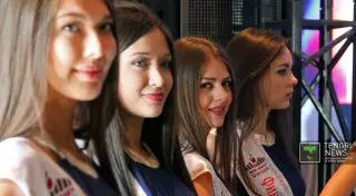 10 претенденток на звание "Мисс Алматы-2015" покинули конкурс