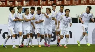 Пенальти решил исход матча казахстанской "молодежки" в отборе на Евро-2017