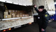 Российские таможенники начали досмотр грузовиков из Казахстана