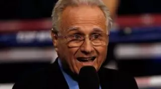 Мейвезер боится Головкина и не станет с ним драться - американский аналитик