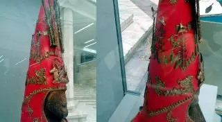 Шоколадный головной убор "Золотого человека" представлен в Алматы