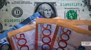 Доллар подорожал почти на 6 тенге на вечерней сессии KASE