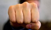 В Актобе физрук ударил ученика кулаком в лицо