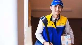 У столичных почтальонов теперь есть смартфоны