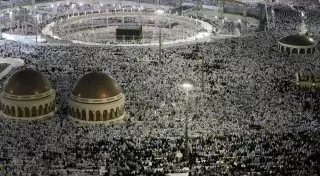 На мечеть в Мекке рухнул строительный кран