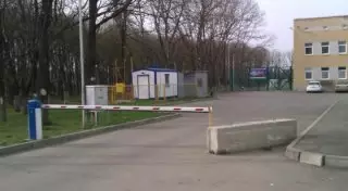 Алматинцев будут штрафовать за установку шлагбаумов и ограждений