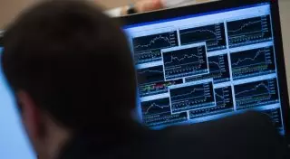 Информацию об изменивших курс доллара сделках предлагает обнародовать Худайбергенов