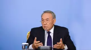 Президент Казахстана назвал самую стабильную валюту