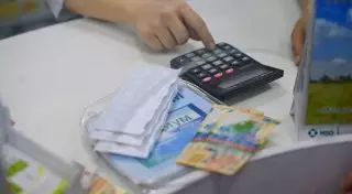 Аптеки Астаны продавали кодеиносодержащие препараты без рецептов