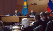 Назарбаеву неудобно есть израильскую клубнику