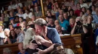 Шнобелевскую премию по медицине вручили за эксперименты с поцелуями