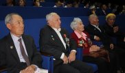 Ветеранов ВОВ обследовали в президентской клинике в Астане