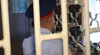 Мать брошенной на детской площадке 3-летней девочки нашли в Павлодаре