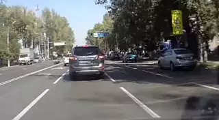 Видеорегистратор снял наезд на пешехода в Алматы