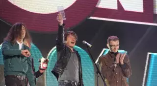 Радиостанция Tengri FM назвала лучшую рок-группу на премии ЕМА-2015